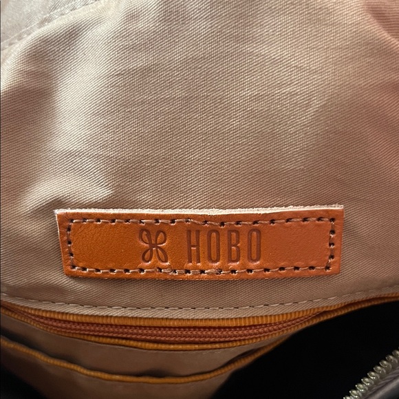 Like new Tan Suede Hobo Shoulder Bag - Picture 2 of 16